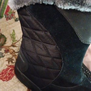 COLUMBIA QUILTED INSULATED SNOW Boots CLASSIC